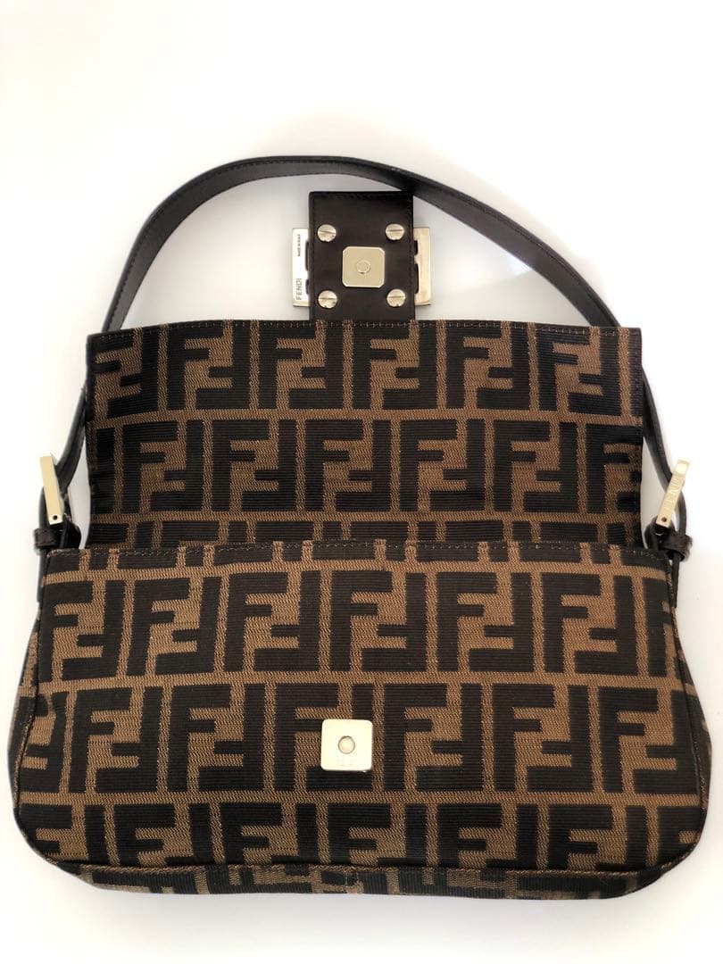 フェンディ　FENDI マンマバケット　ズッカ柄　使用感少なめ　美品