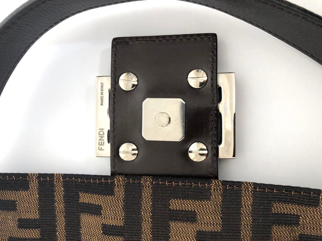 フェンディ　FENDI マンマバケット　ズッカ柄　使用感少なめ　美品