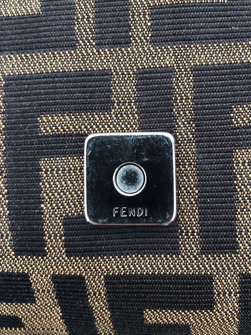 フェンディ　FENDI マンマバケット　ズッカ柄　使用感少なめ　美品