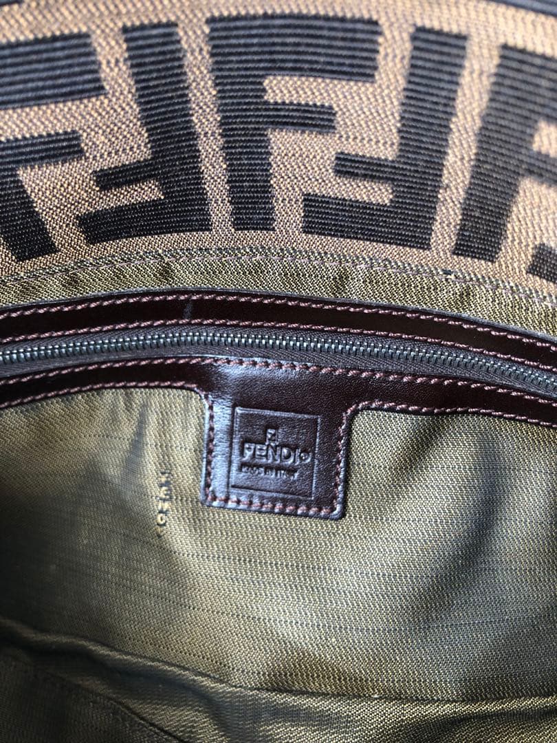 フェンディ　FENDI マンマバケット　ズッカ柄　使用感少なめ　美品
