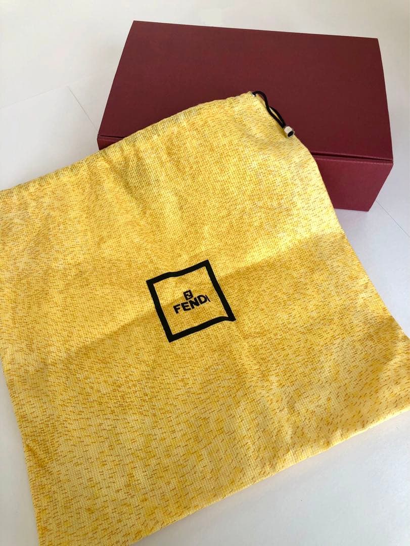 フェンディ　FENDI マンマバケット　ズッカ柄　使用感少なめ　美品