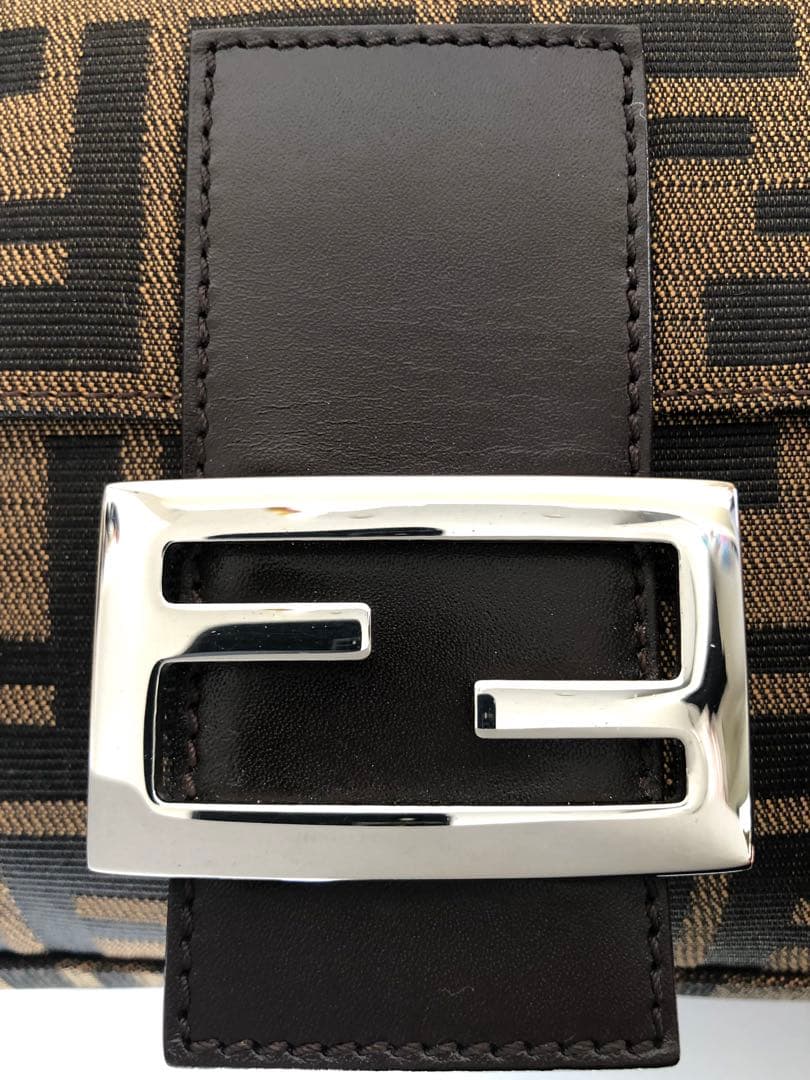 フェンディ　FENDI マンマバケット　ズッカ柄　使用感少なめ　美品