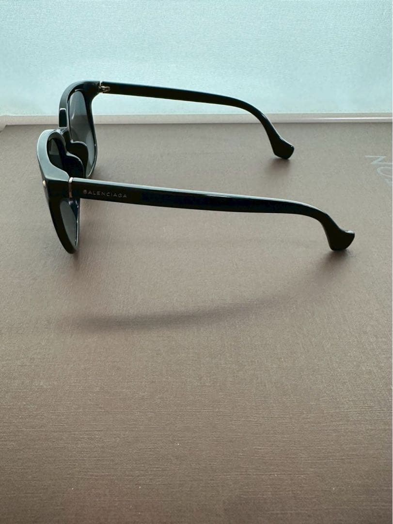 BALENCIAGA バレンシアガ サングラス ブラック イタリア製 付属品あり