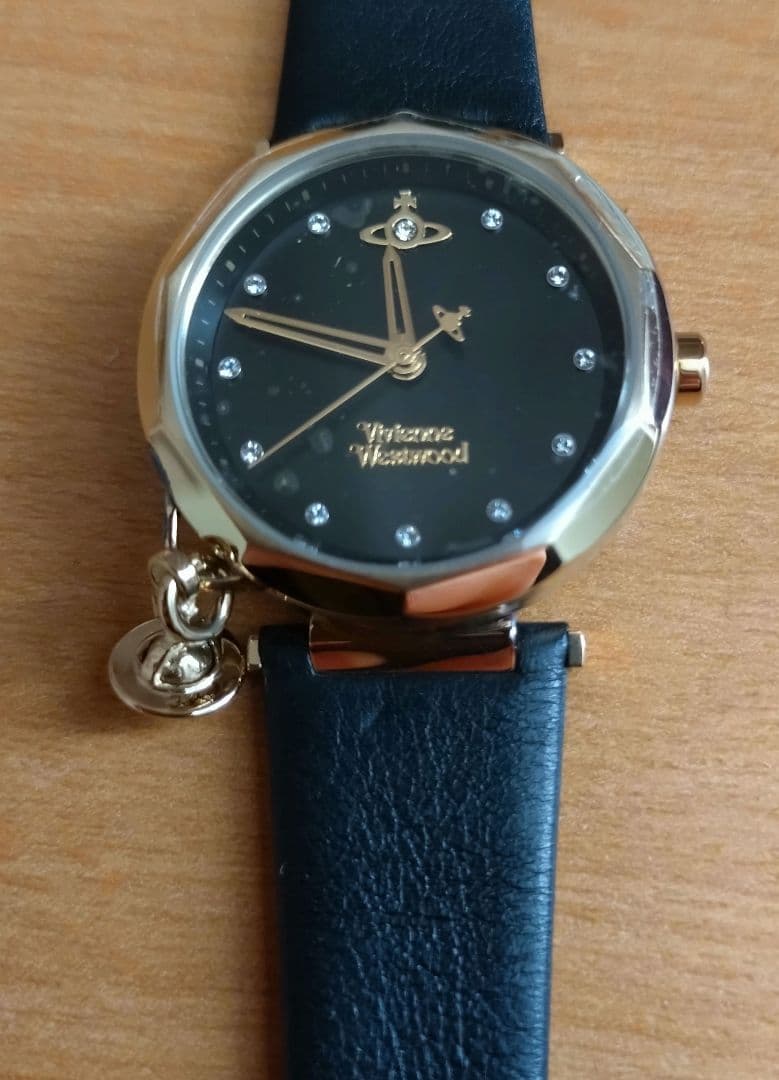 【未使用可動品】Vivienne Westwood 腕時計