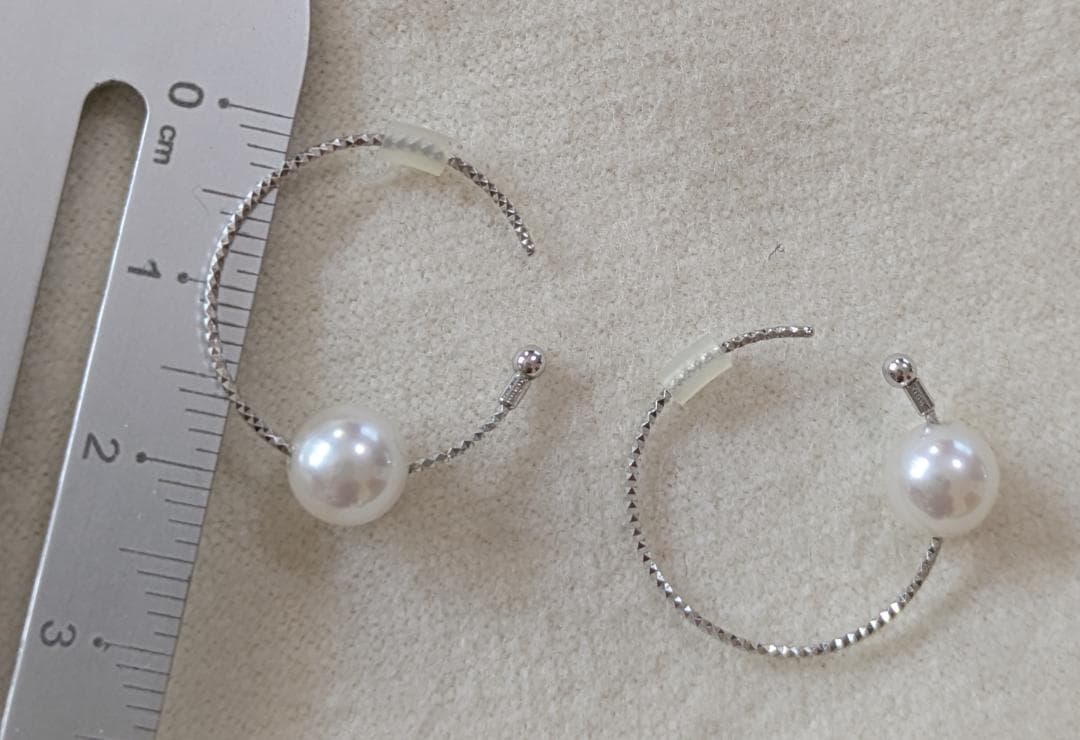 18金とあこや真珠のフープピアス☆新品未使用☆18KWG刻印あります