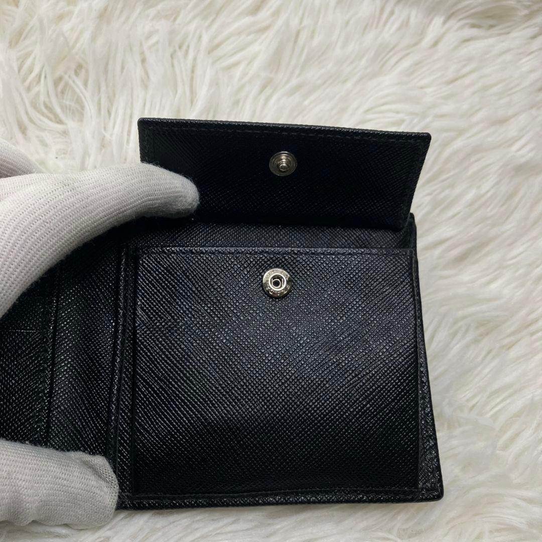美品 現行✨ PRADAポケット付 サフィアーノ トライアングル 財布 黒
