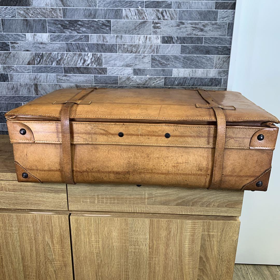イタリア産　ヴィンテージ　レザー　本革　トランクケース　トラベルバッグ　キャメル