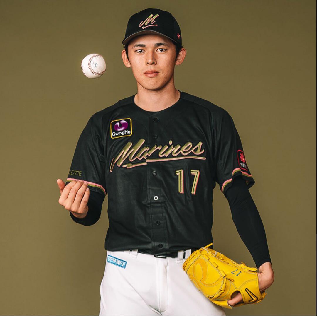 佐々木朗希投手　ブラックサマーユニフォーム2024 千葉ロッテマリーンズ