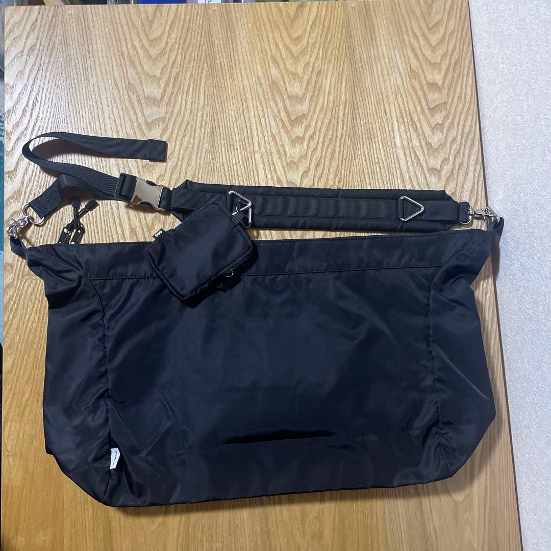 【新品未使用】 meltum POUCH SHOULDER BAG