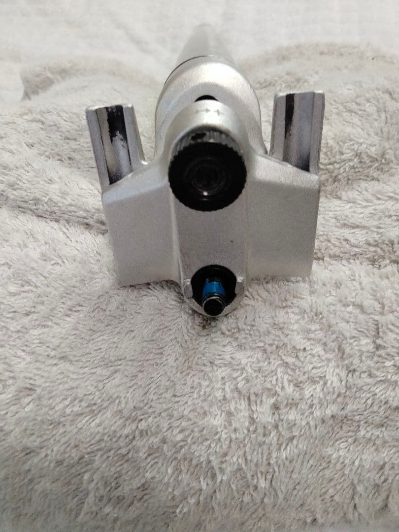 チタンシートポスト