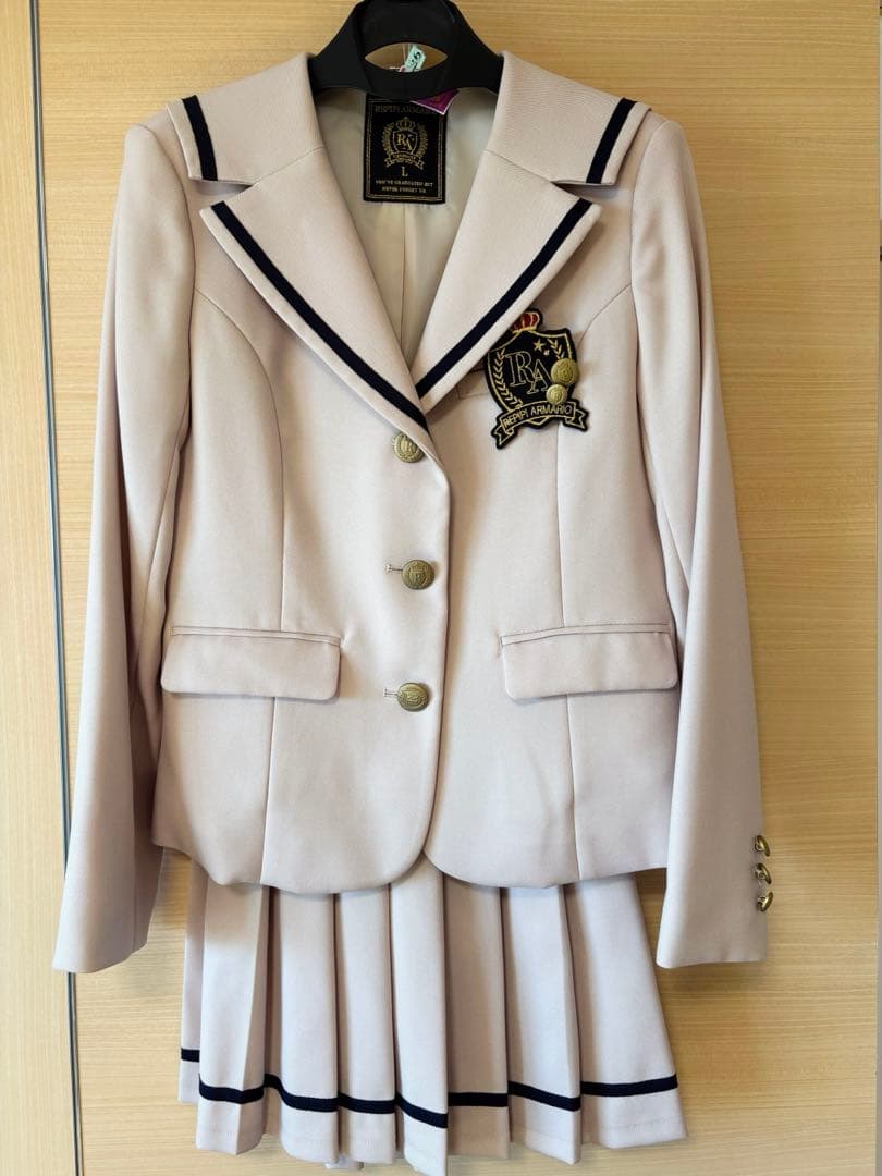 専用　　レピピアルマリオ 卒業式 セーラー襟スーツ 卒服 160 150 M L