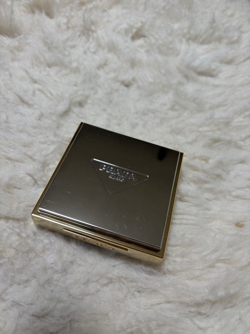 新品同様♡PRADA プラダビューティー♡リセットセッティングパウダー