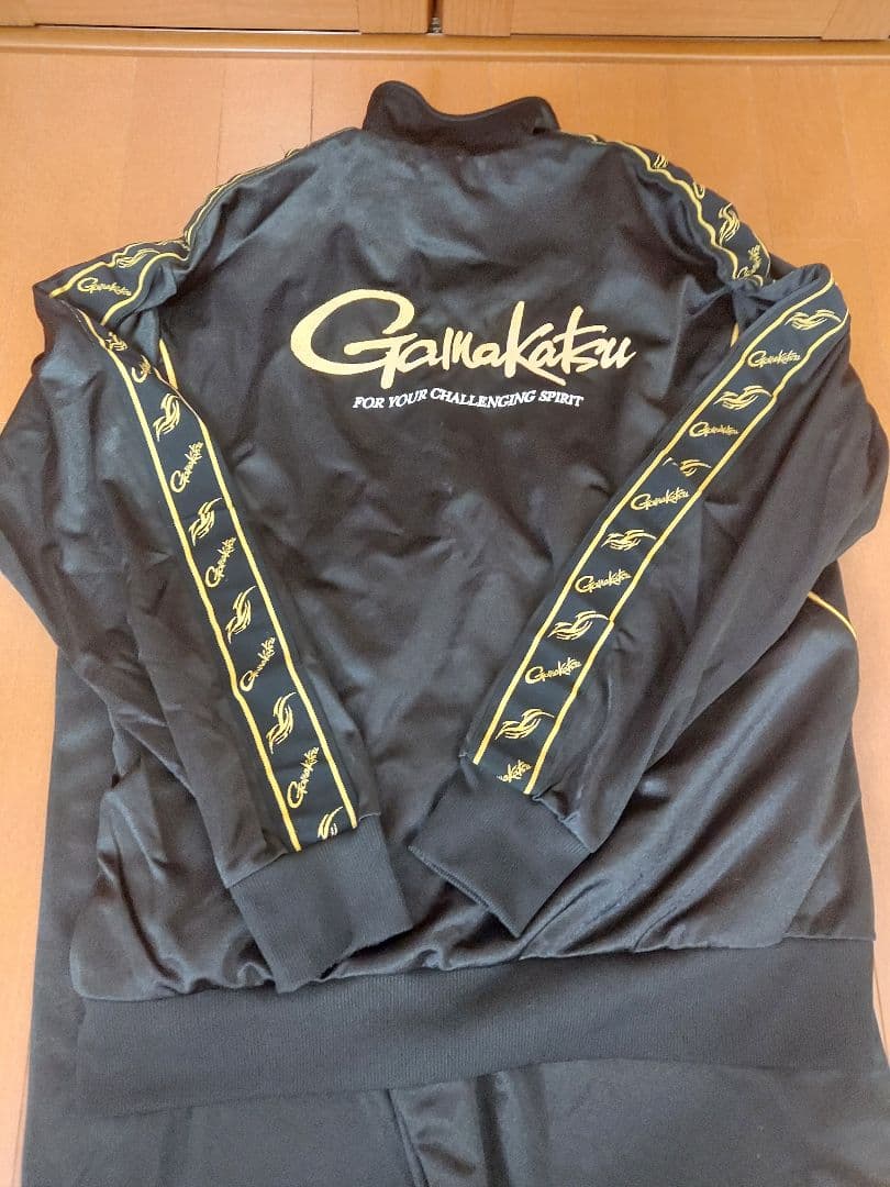 Gamakatsu ブラック ゴールド ジャージ