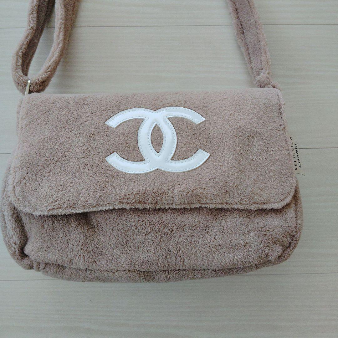 CHANEL ノベルティ　ショルダーバッグ