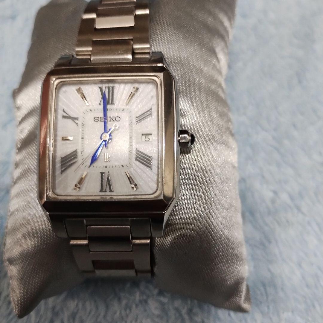 レクタンギュラー型！希少！セイコールキアSEIKOLUKIA電波ソーラー