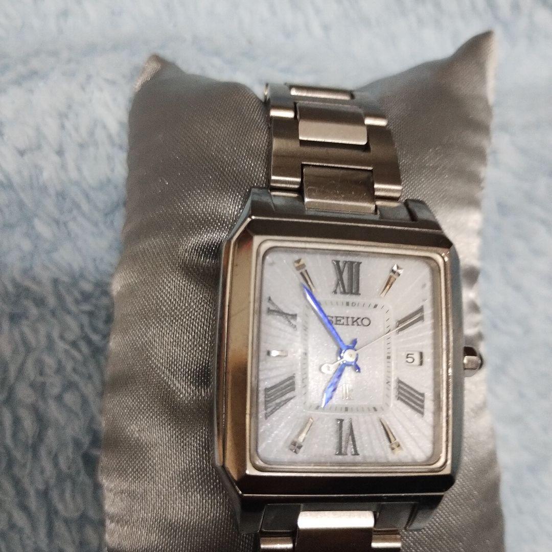 レクタンギュラー型！希少！セイコールキアSEIKOLUKIA電波ソーラー