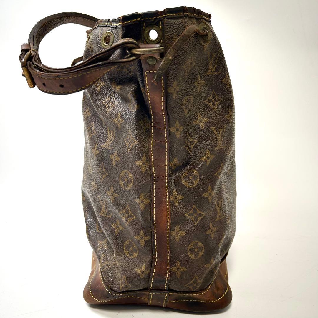 ルイヴィトン　モノグラム　バケット　ショルダーバッグ