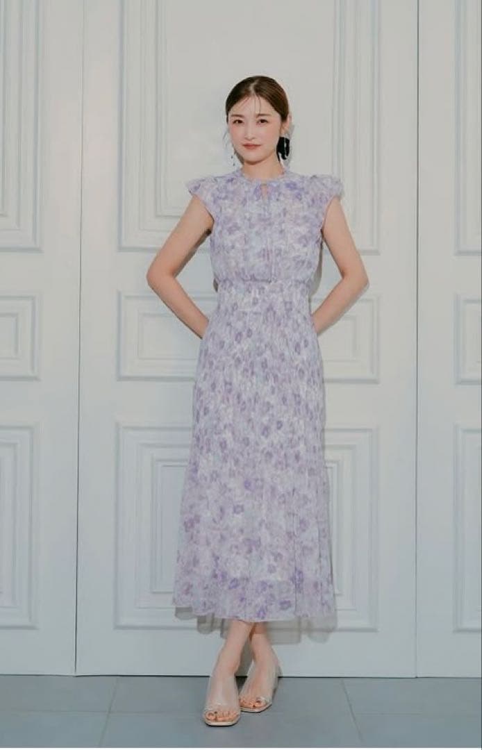 【新品未使用】CELFORDセルフォード♪デジタルフラワープリントワンピース