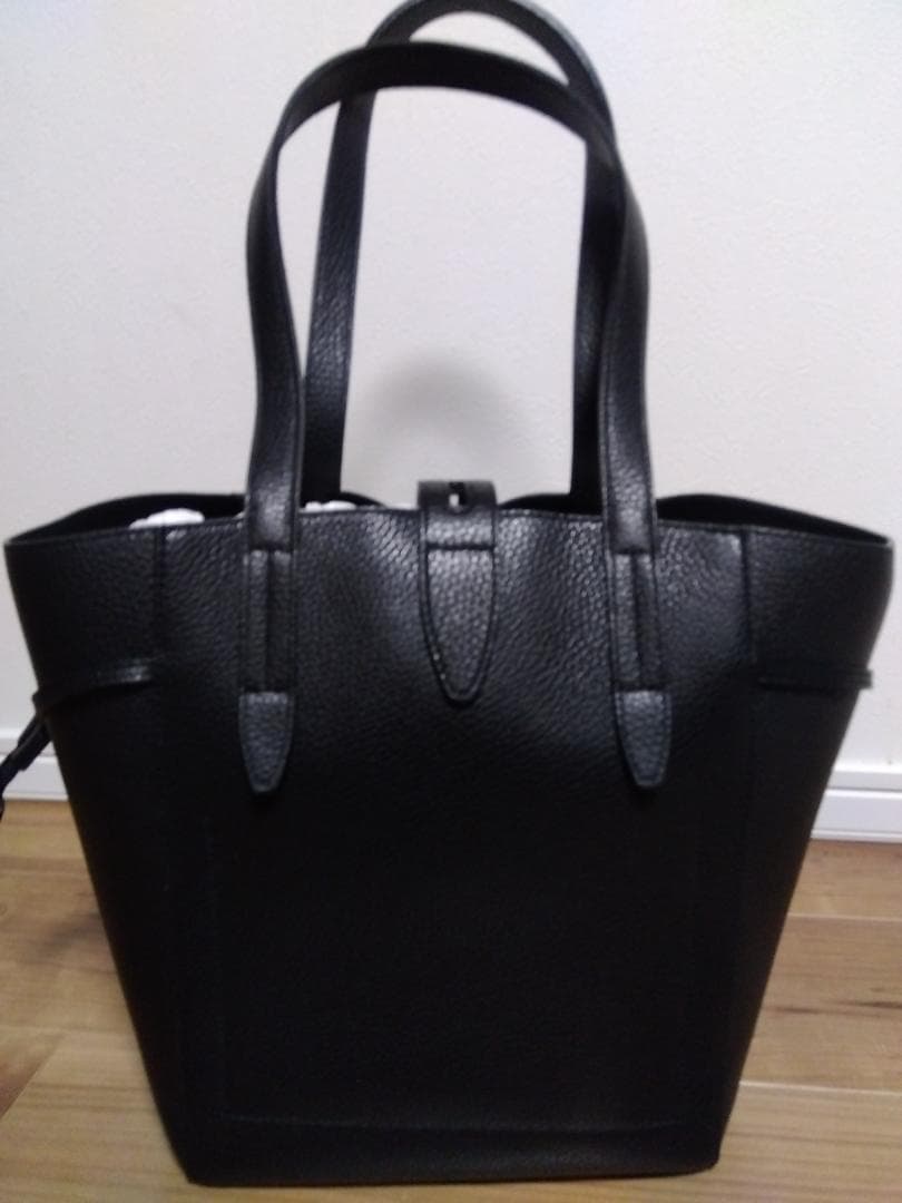 フルラ　レディーストートバッグ