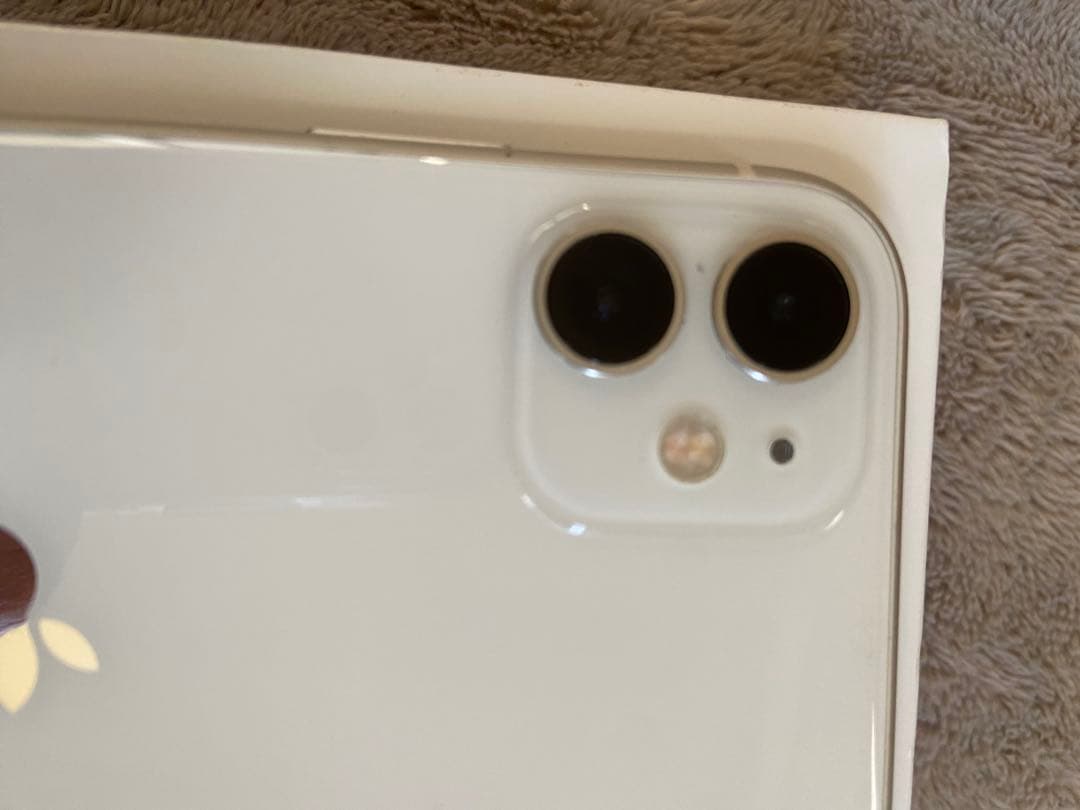 iPhone 11 ホワイト 128G 本体