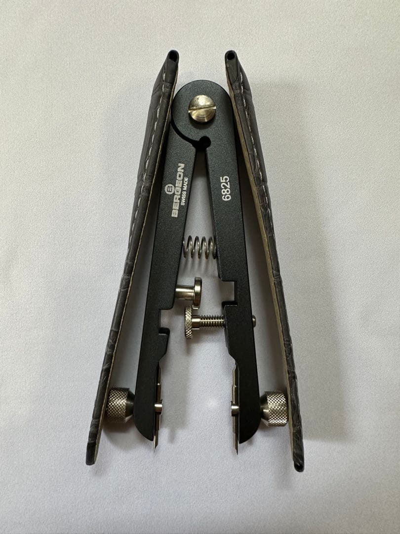 【純正品】OMEGA グレーアリゲーターレザーストラップ 19mm