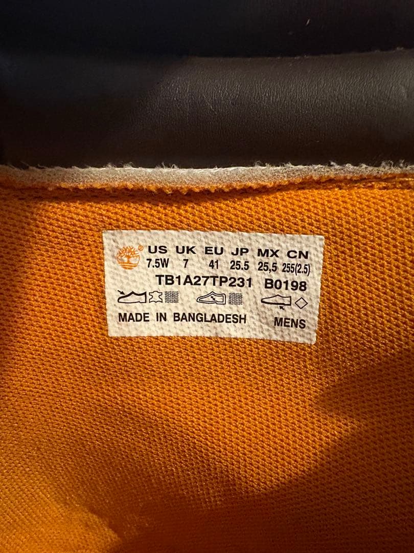 Timberland 6インチブーツ　25.5