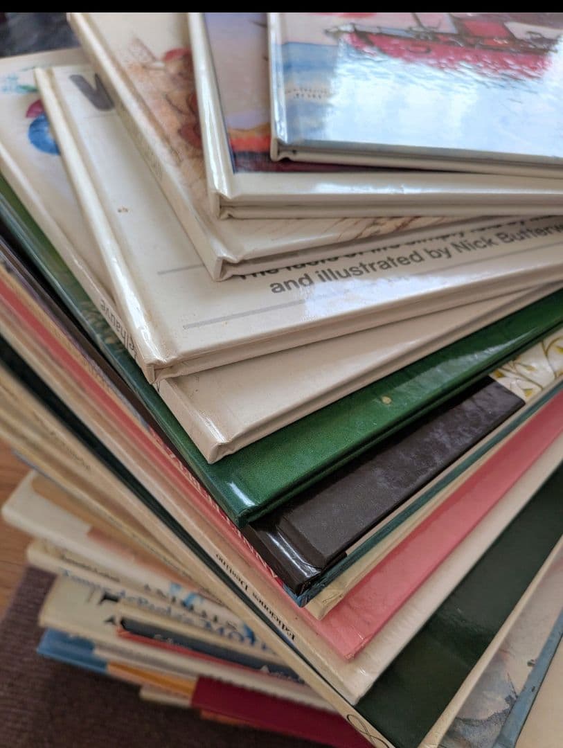 『ソンリーサ』世界の絵本童話38冊まとめ売り