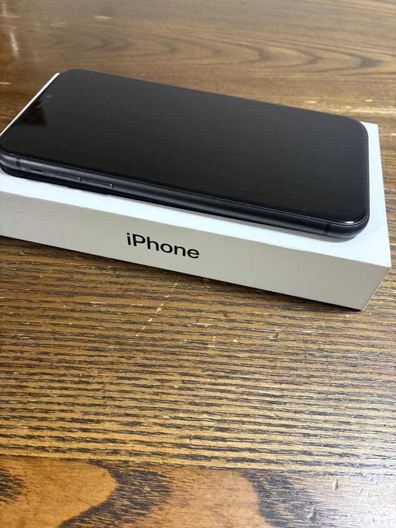 iphone11 ブラック　64GB