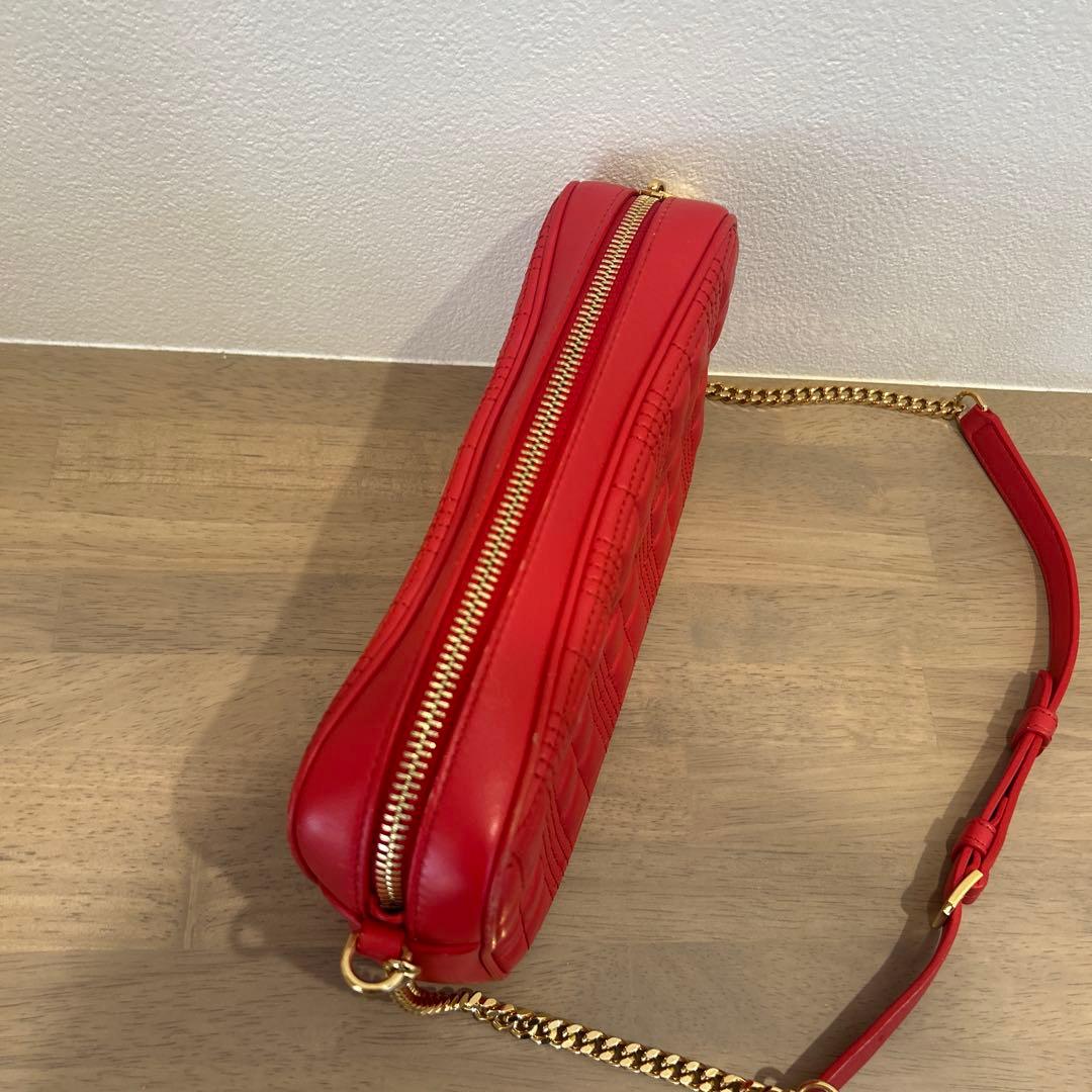 バーバリー　ショルダーバッグ　赤