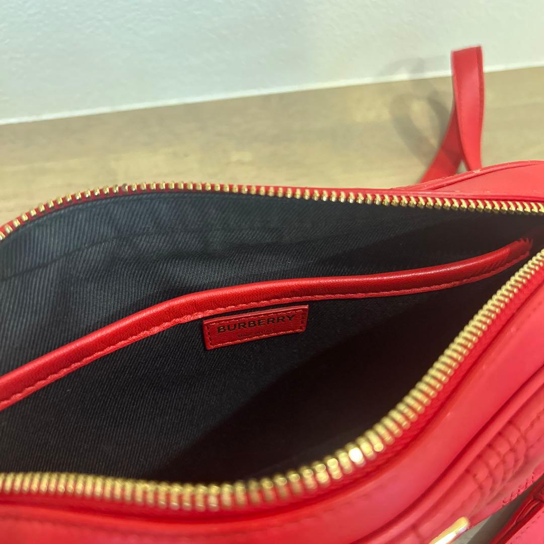 バーバリー　ショルダーバッグ　赤