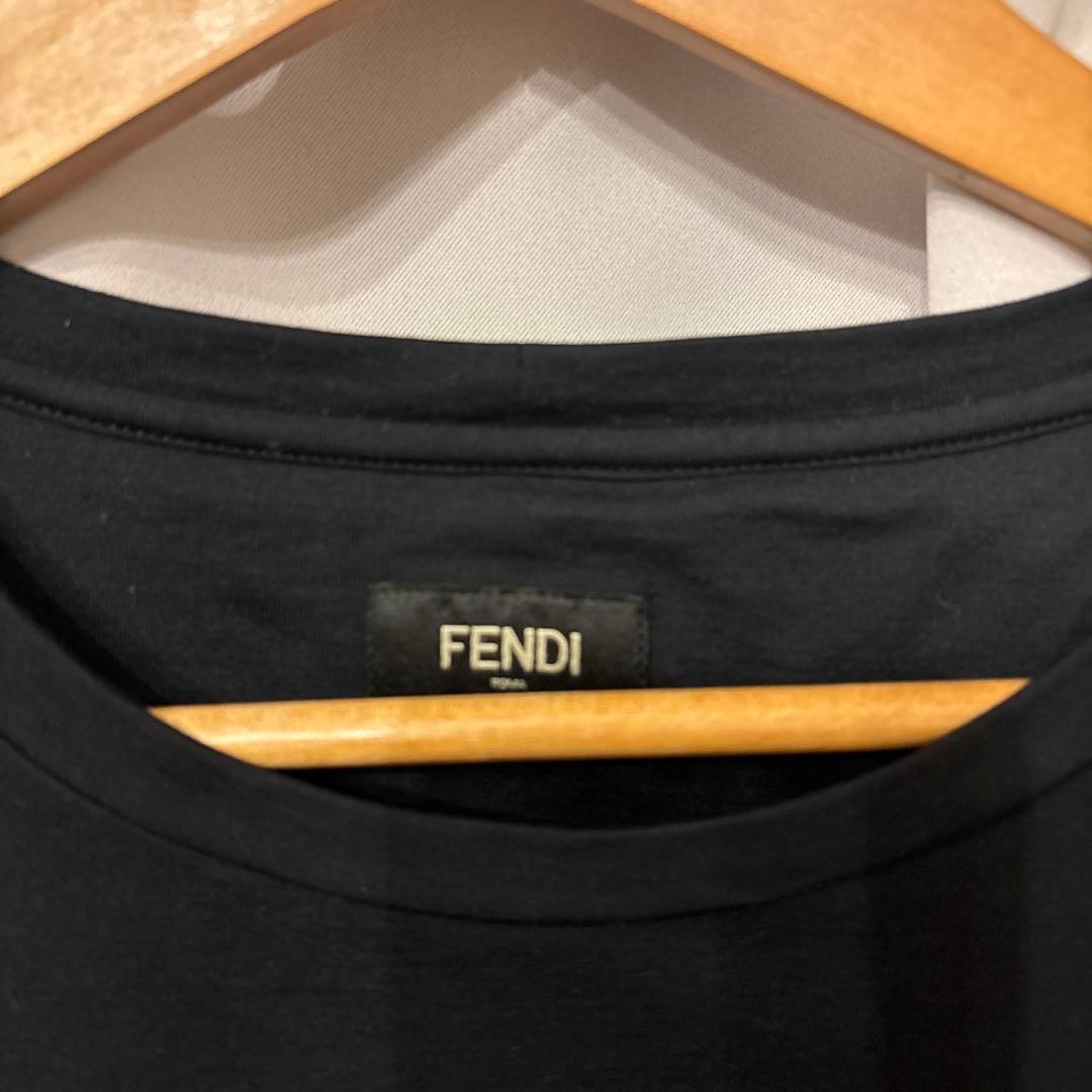 FENDI 目の形プリント ブラックTシャツ