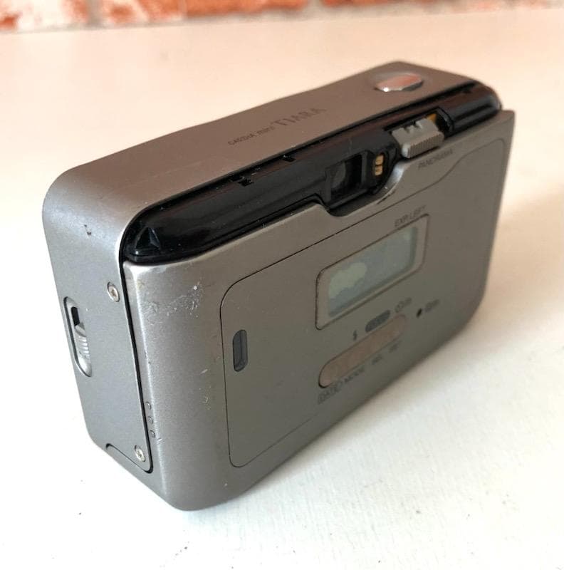 FUJIFILM TIARA コンパクトカメラ　訳アリ　動作品＃136