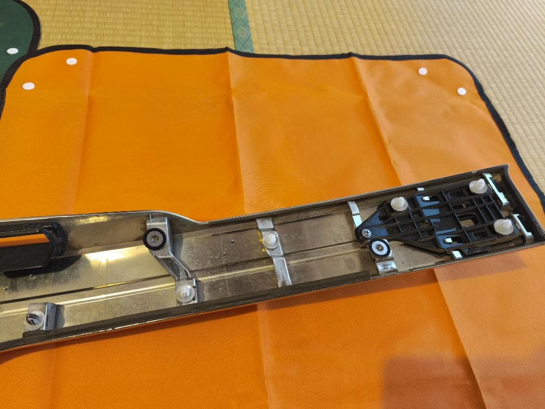 ヴォクシー80 前期 煌2 純正 リヤ バックドア ガーニッシュ