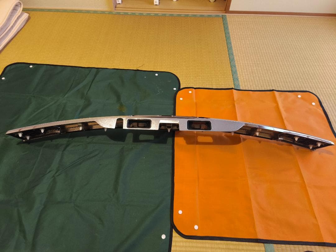 ヴォクシー80 前期 煌2 純正 リヤ バックドア ガーニッシュ