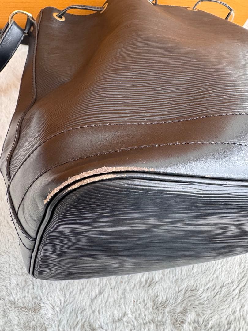 専用　ルイ・ヴィトン エピレザー バケットバッグ ブラック