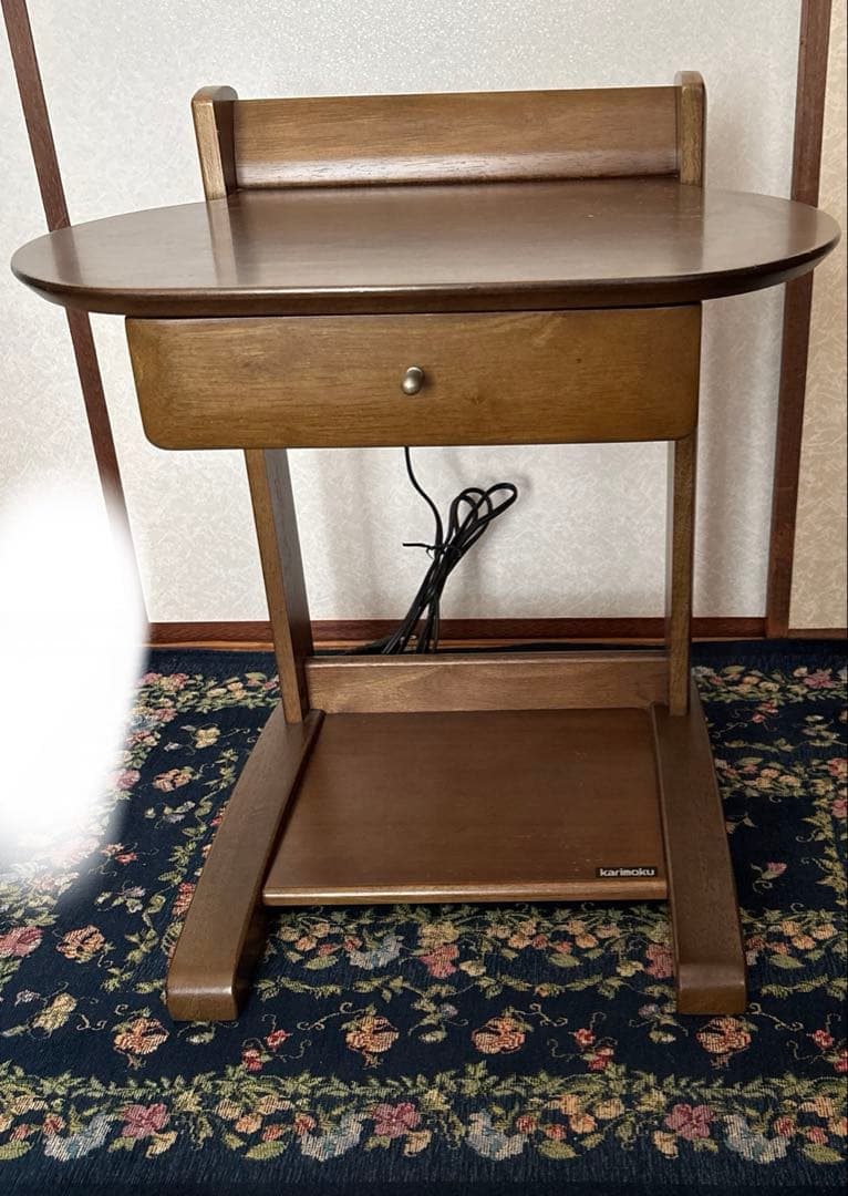 カリモク　サイドテーブル　ナイトテーブル