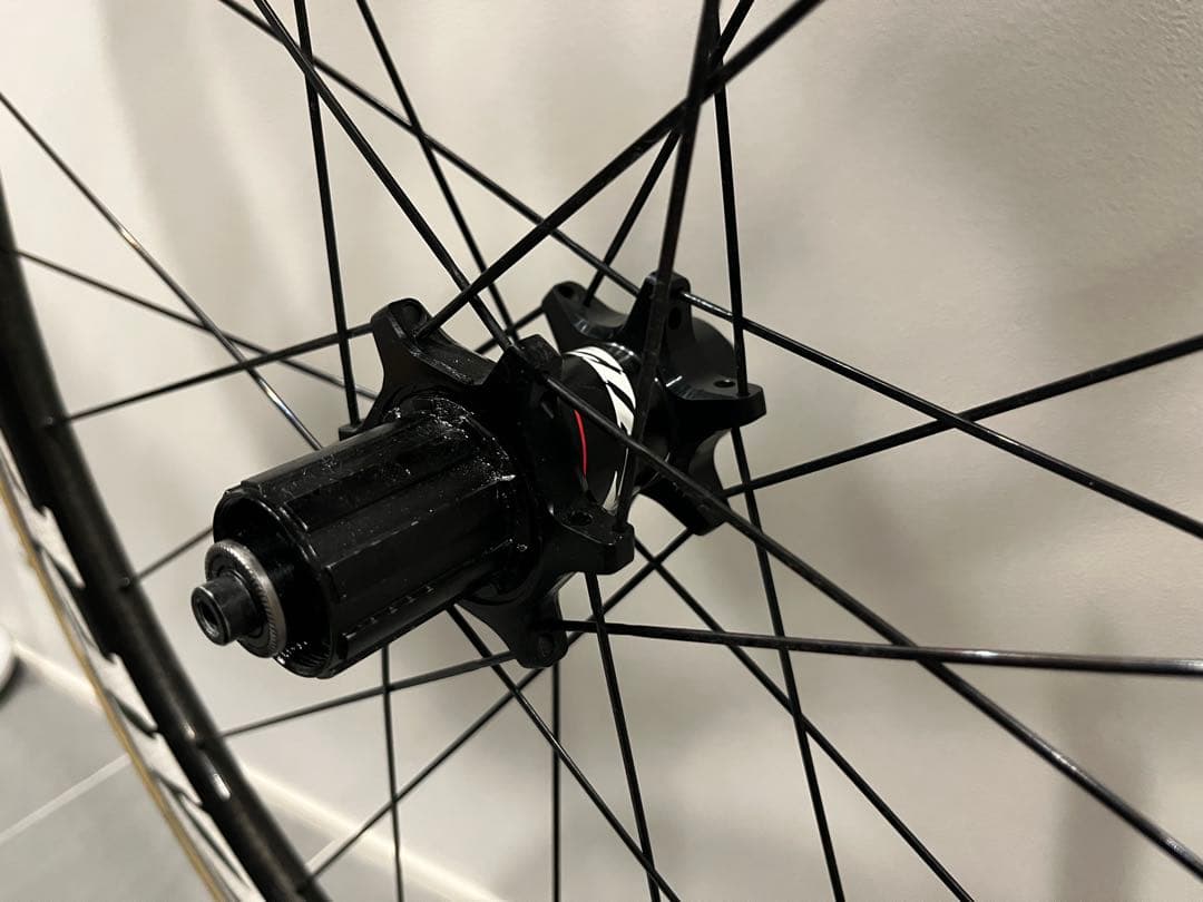 送料込み!おまけ多数! ZIPP 303 FC TU 2017
