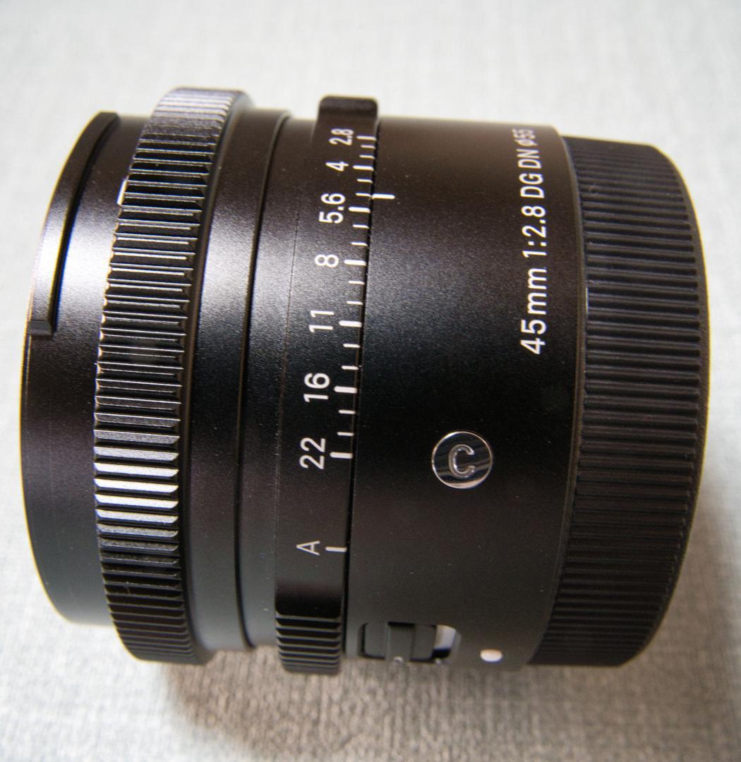 【極美品】シグマ(SIGMA) 45mm F2.8 DG DN ソニーEマウント