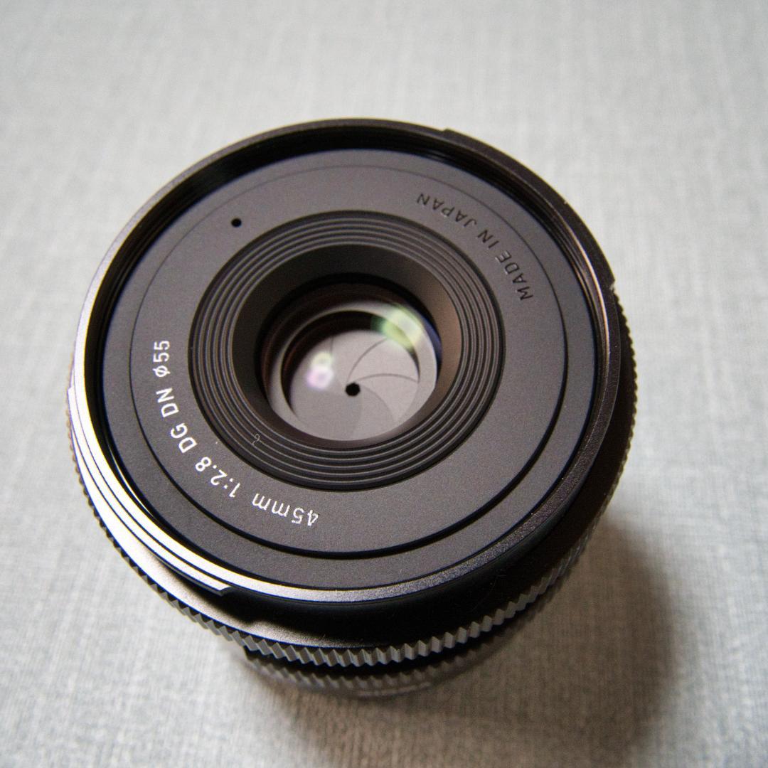 【極美品】シグマ(SIGMA) 45mm F2.8 DG DN ソニーEマウント