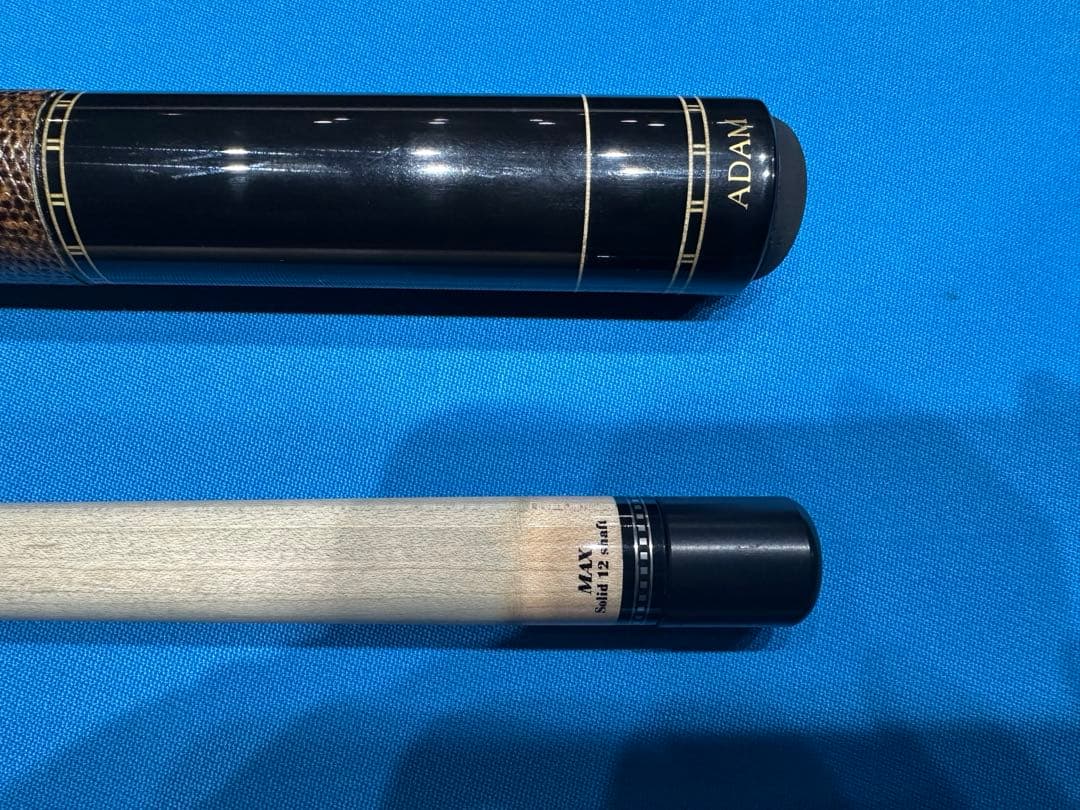ADAM AD-13N solid 12 MAXビリヤードキュー ケース付き