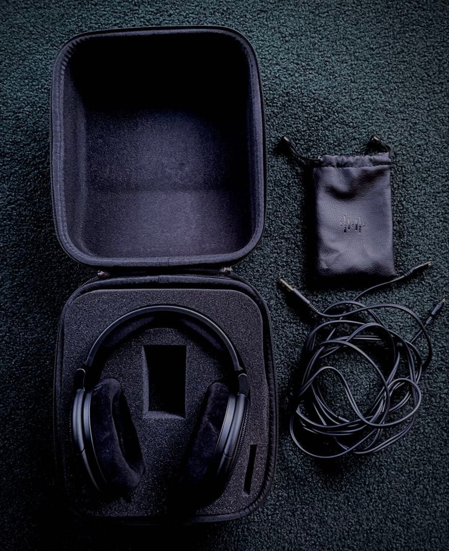 極美品！ゼンハイザーHD660S ヘッドホン有線オープン型　カーボンケース付き