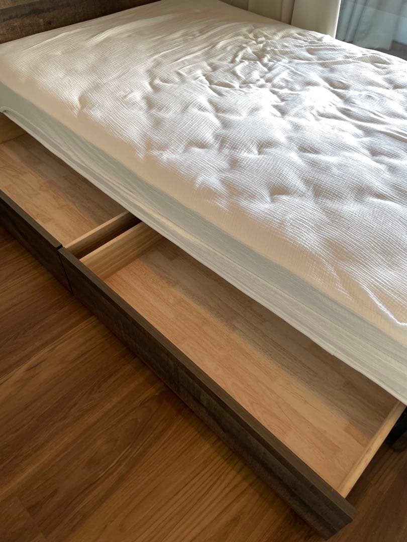 【値下げ中】収納付きセミダブルベッドフレーム+マットレス