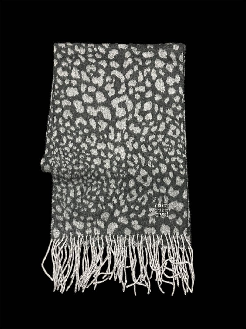 yvnlazy着用似 GIVENCHYマフラー archive