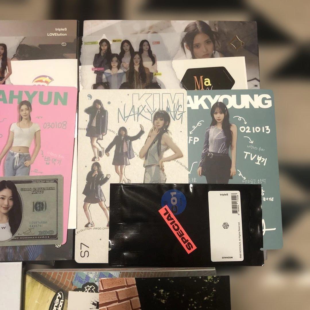 K-POP・アジア tripleS CD