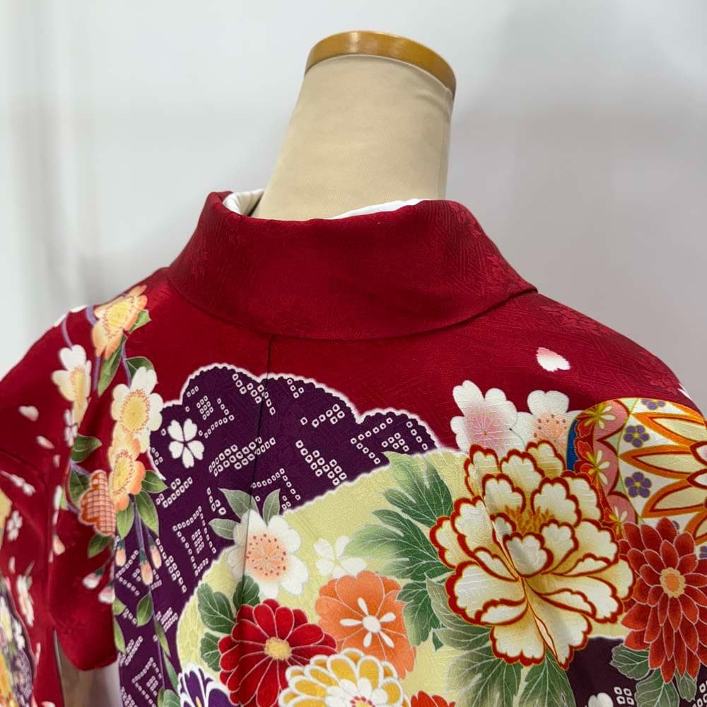 振袖 正絹 赤 黄色 古典花柄　裄68.8㎝ 　成人式 中古 c-80