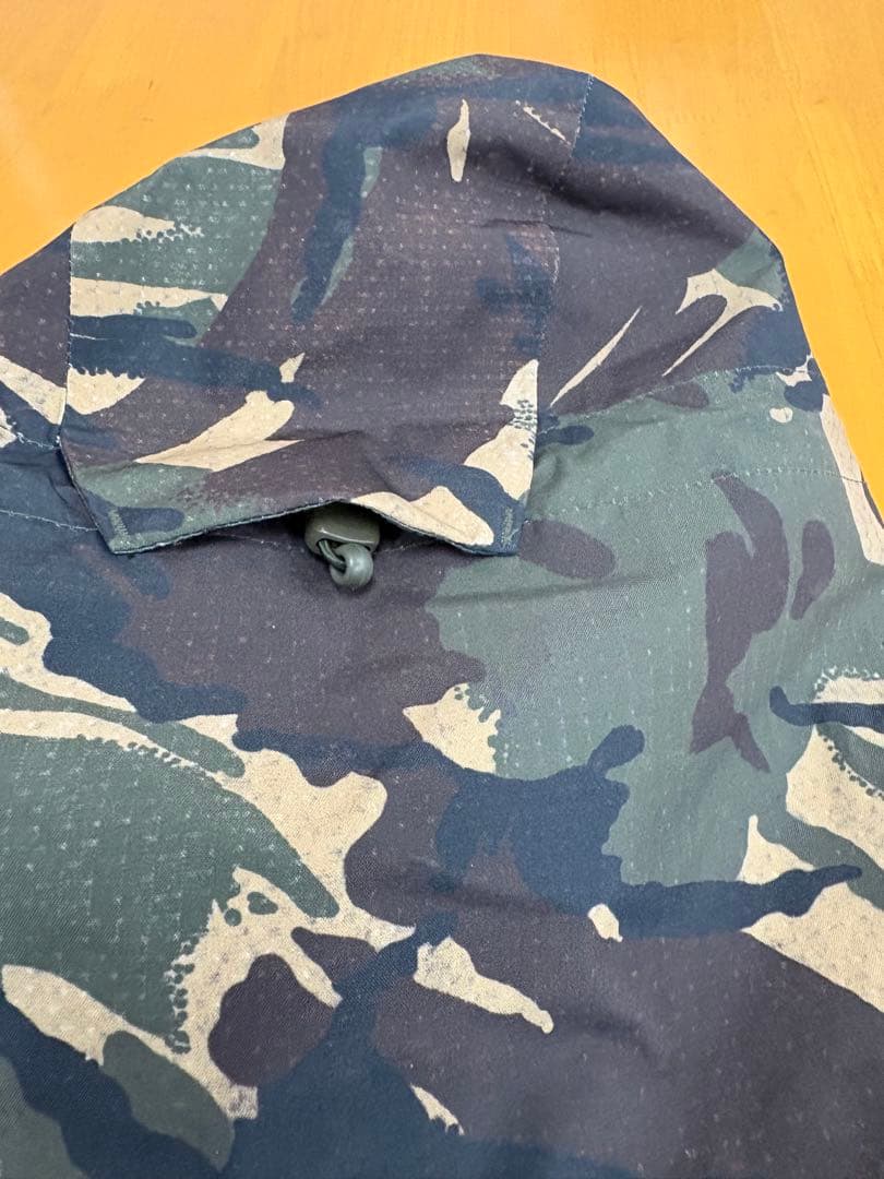 Burton 迷彩柄 スキーウェア