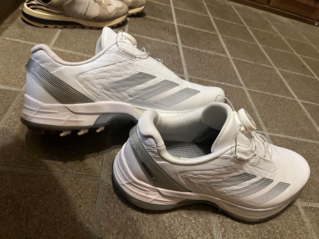 アディゼロ ゼッドジー ロー ボアゴルフシューズ