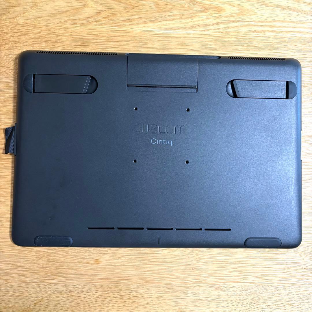 WACOM Cintiq 16 FHD DTK1660K1D液晶タブレット