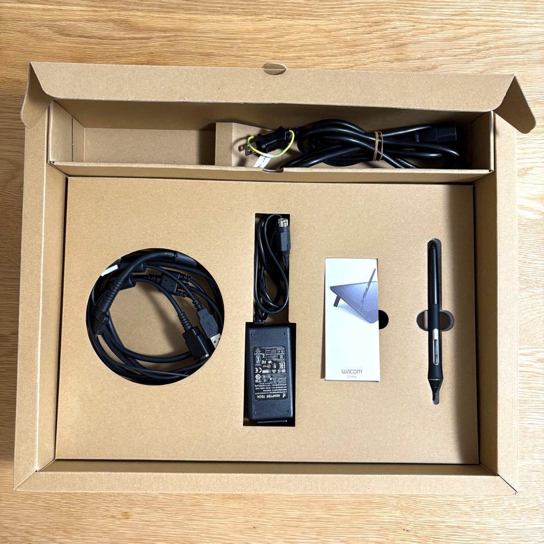 WACOM Cintiq 16 FHD DTK1660K1D液晶タブレット