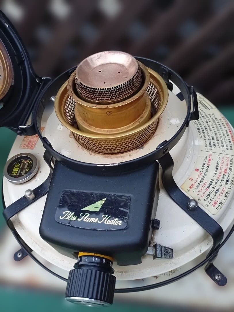 アラジンストーブ 純正品芯交換済 メンテナンス済です。耐熱塗装、取説付。